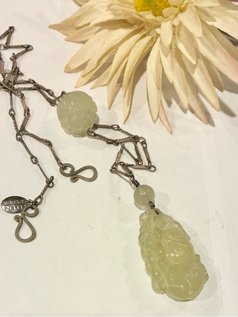 Ellen Sperry Carved Jade Peaches Pendant Necklace Sz 28 in Ball Drop chunky RARE